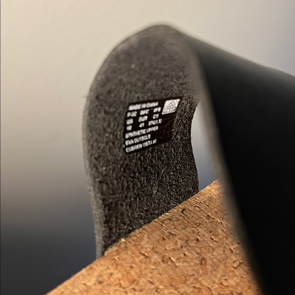 REEF Black and Tan Slide Sandals - Picture 6 of 6